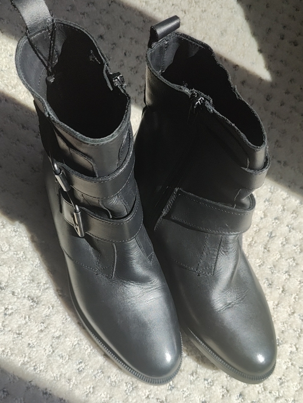 Emanuele Crasto Black Genuine Leather Buckle Ankle Boots - Women NWOT